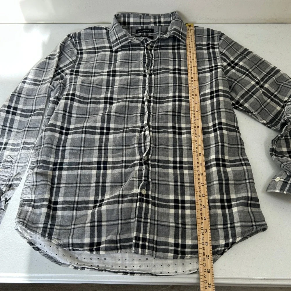 Banana Republic Mens Large Grey Black Plaid Untucked Slim Fit Button Down Shirt